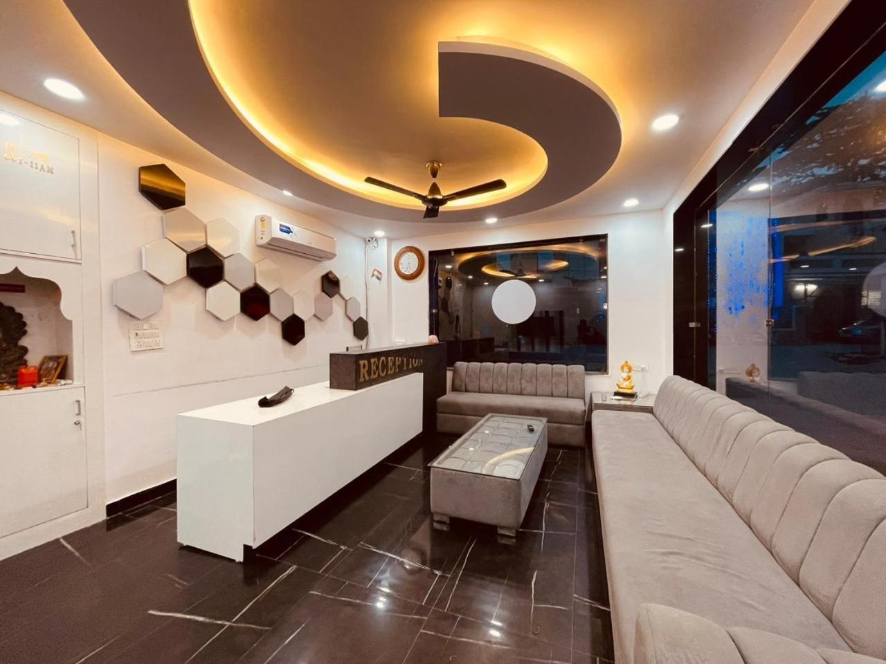Wooibhotels The Divine Ganga Haridwār Dış mekan fotoğraf